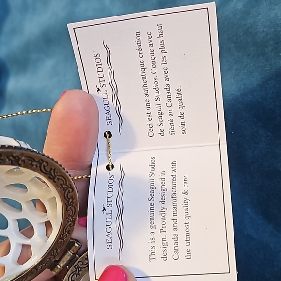 2 beautiful original Seagull Studio ornaments ,new with tag, trinket box,Christm - Picture 7 of 12